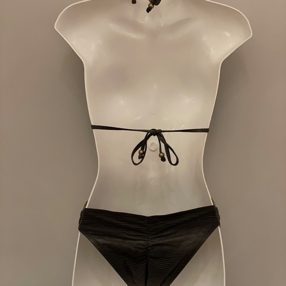 Vitamin A Bikini - Picture 2 of 4